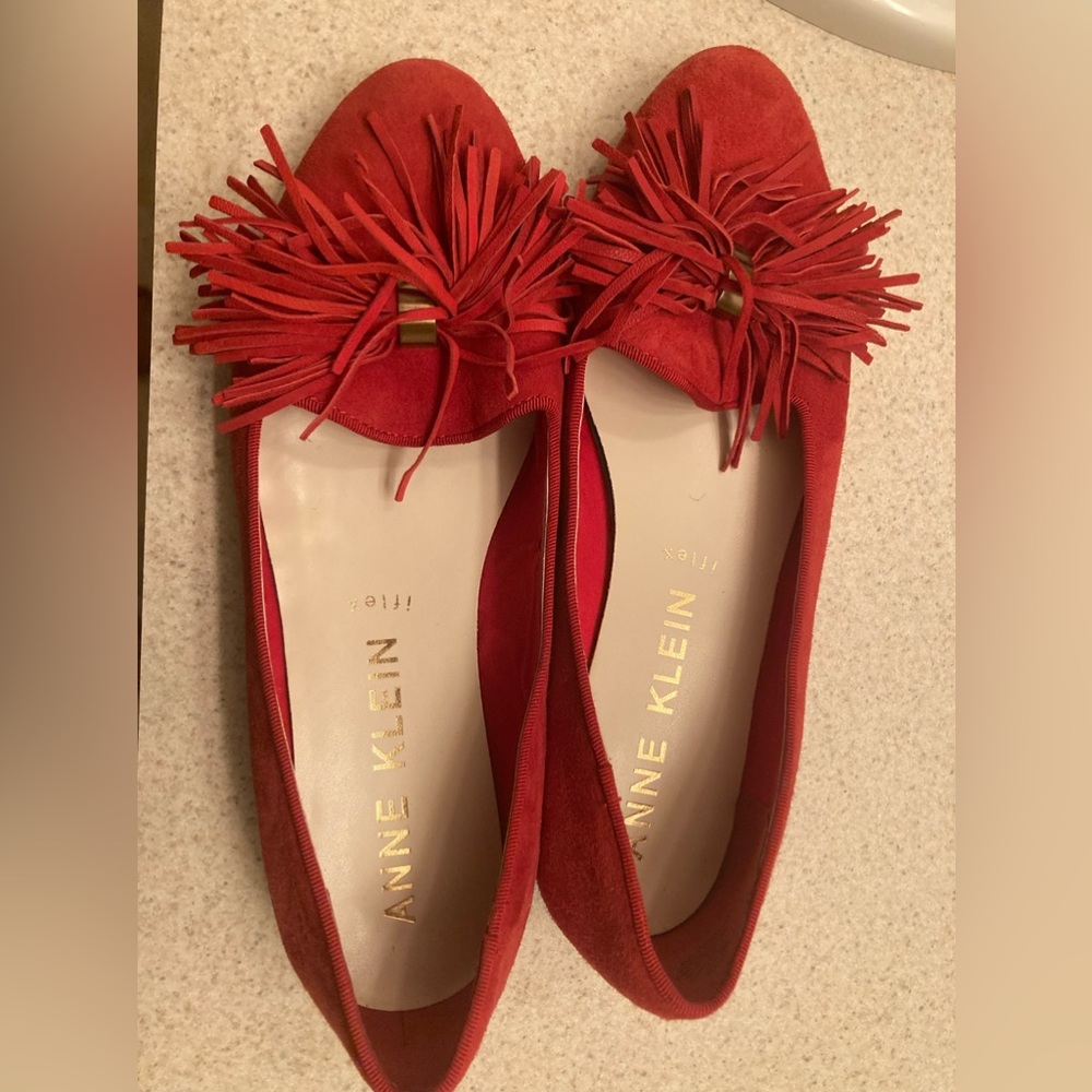 Anne Klein red suede tasseled flats
